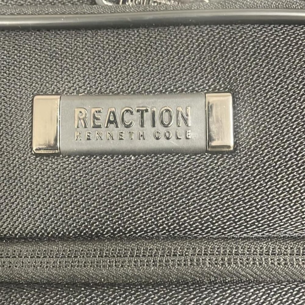 New Kenneth Cole Reaction  R-Tech Computer Case Black Laptop Bag - Picture 4 of 8